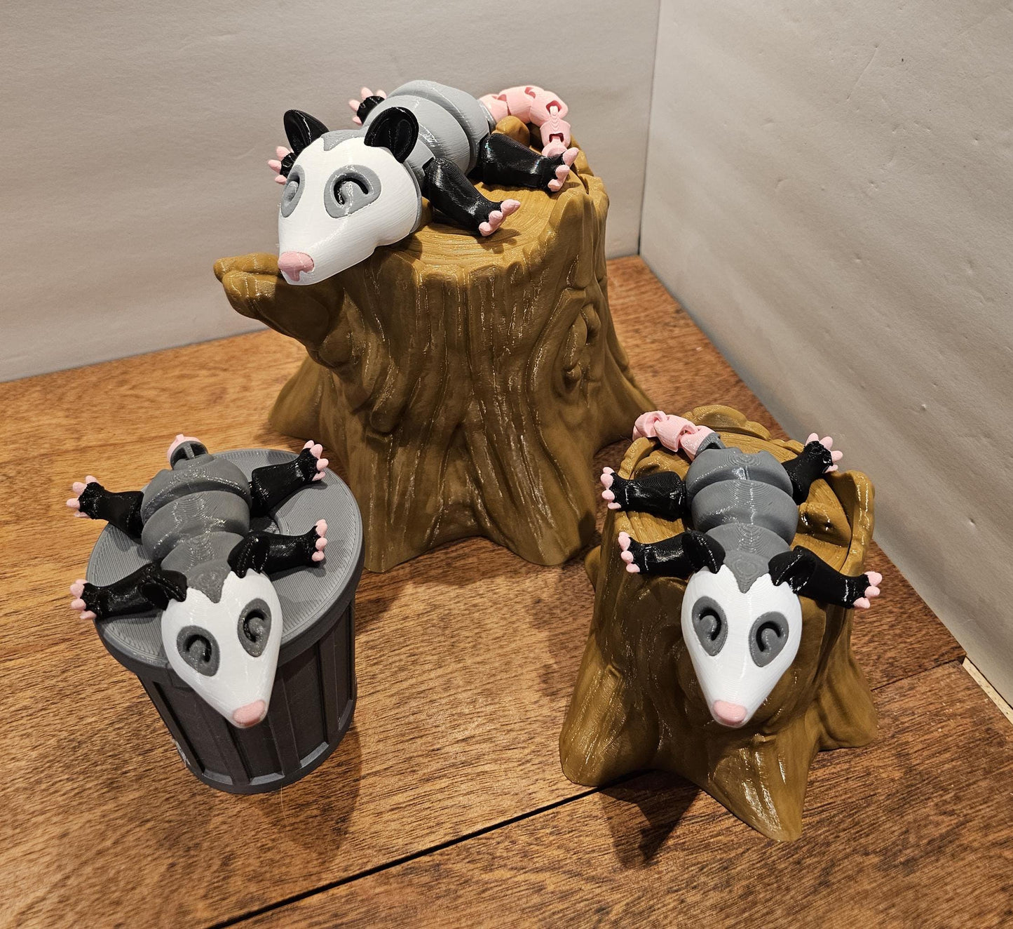 3D Printed Opossum with optional Trash Can or Log/Stump Container