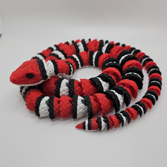 3D Printed Articulated King Snake – Over 3 Feet Long