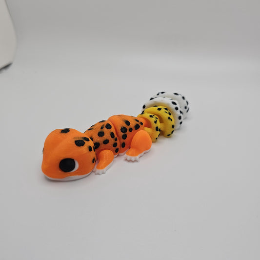 3D Printed Articulated Gecko: Desk Decor, Fidget Toy