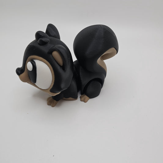 3D Printed Bright-Eyed Squirrel Figurine – Multiple Sizes & Colors