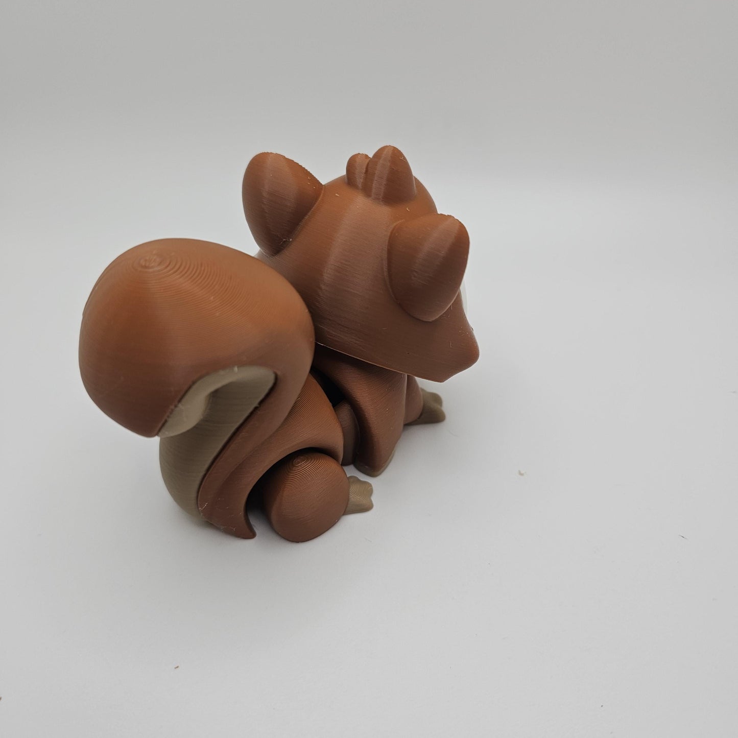 3D Printed Bright-Eyed Squirrel Figurine – Multiple Sizes & Colors