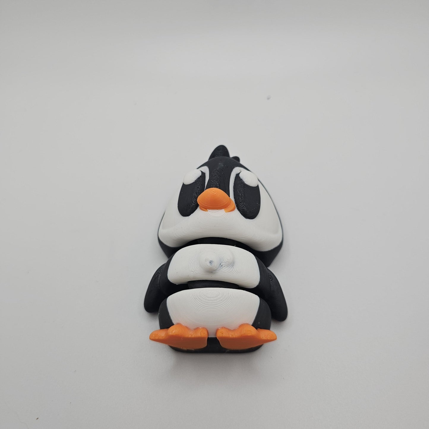 3D Printed Bright-Eyed Penguin Figurine – Multiple Sizes Available