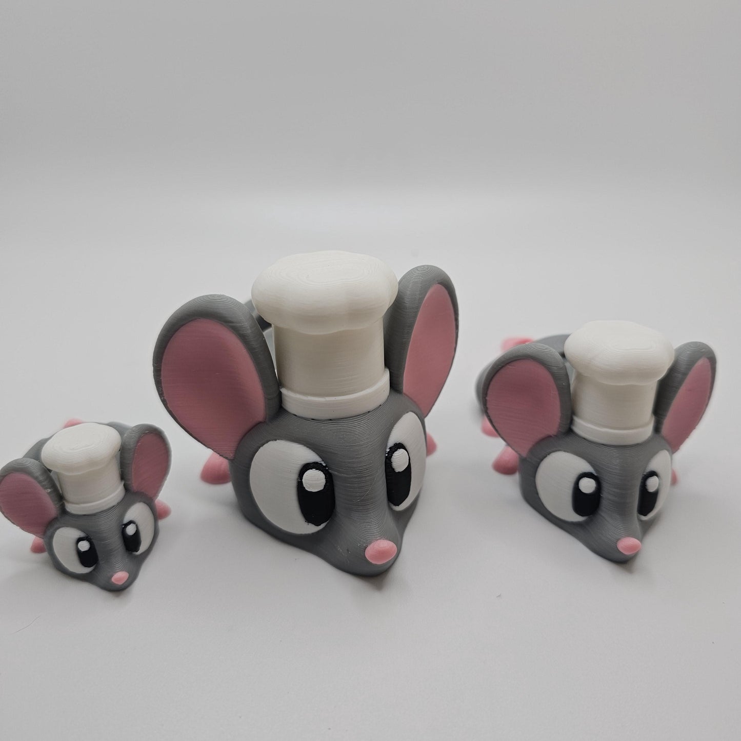 3D Printed Bright-Eyed Chef Mouse Figurine – Multiple Sizes