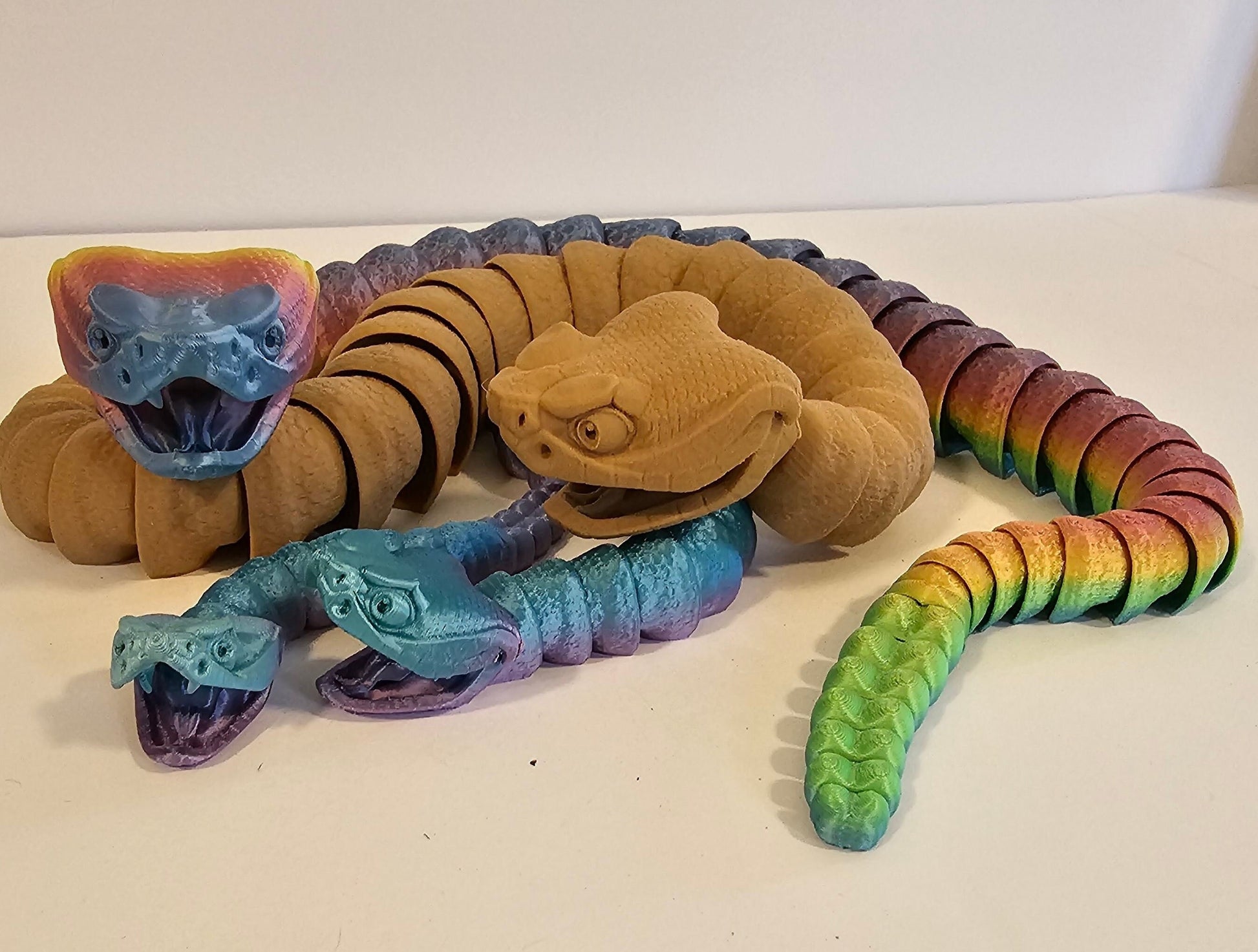 Articulated Flexi Rattlesnake With Working Rattle