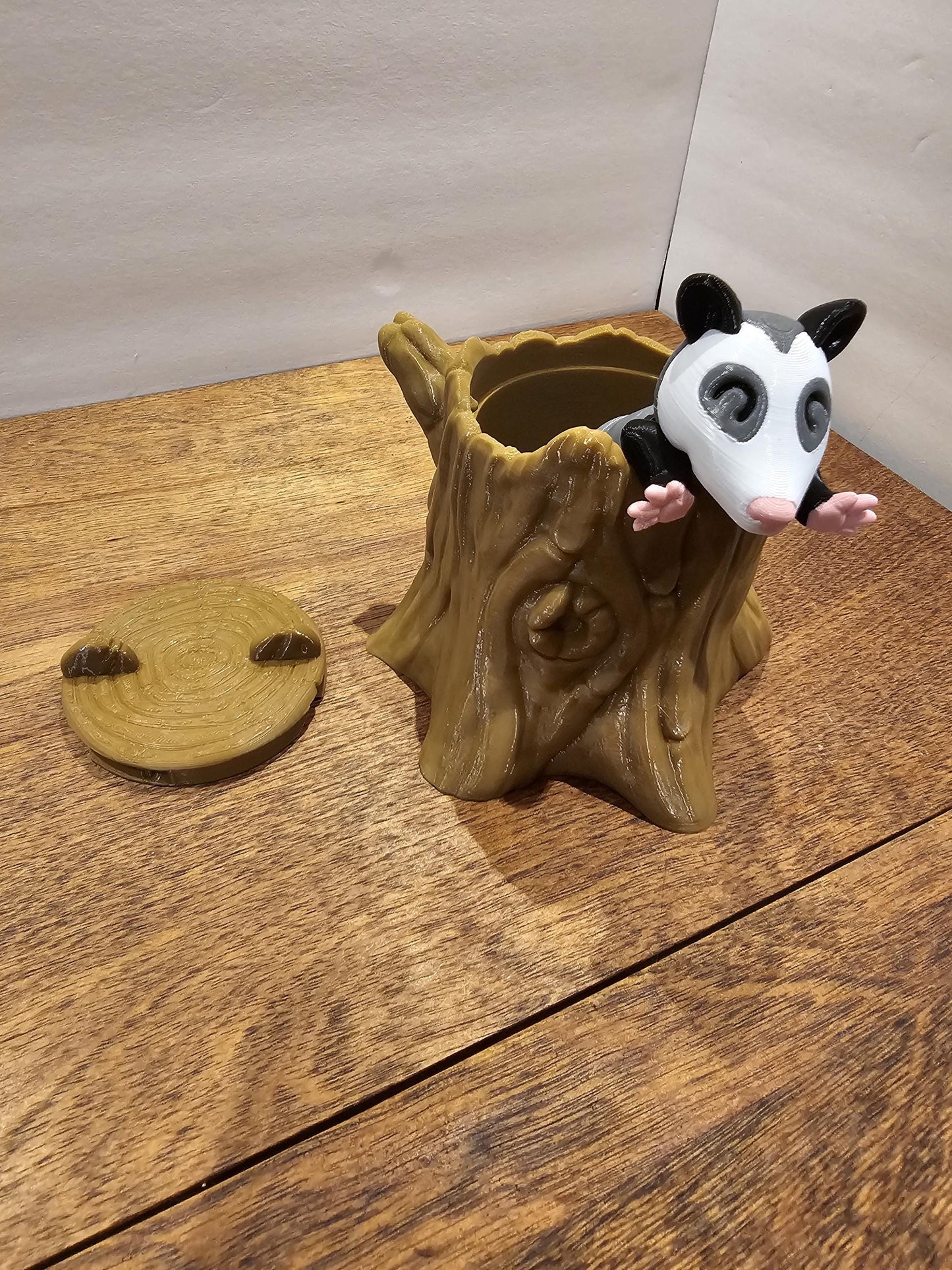 3D Printed Opossum with optional Trash Can or Log/Stump Container