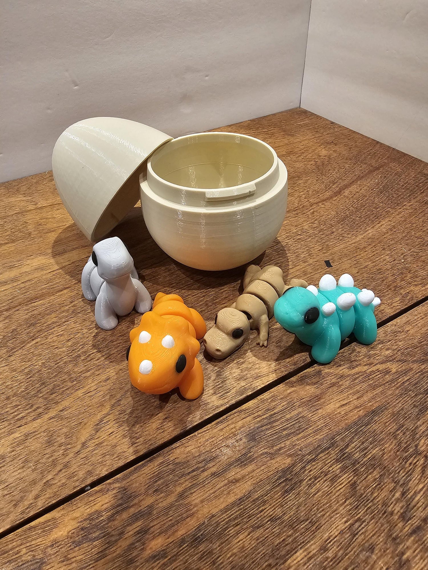 Dinosaur Minis and Egg