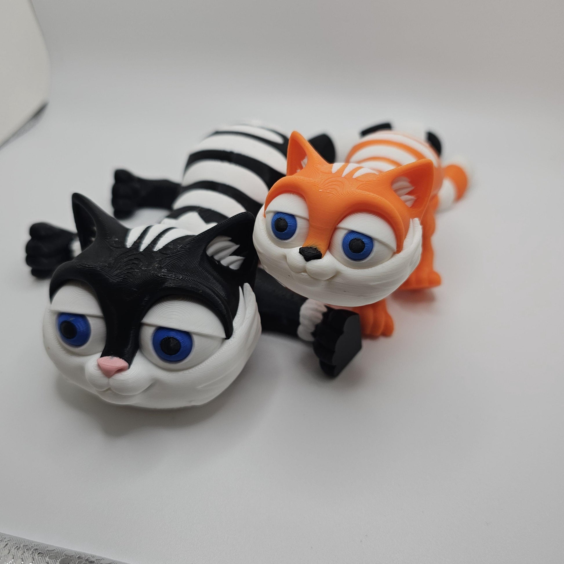 Adorable 3D Printed Kitten: Flexible Posable Cat Figurine