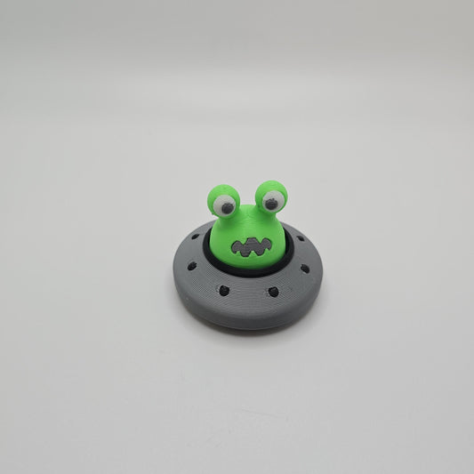 3D-Printed UFO Fidget Toy – Spinning Saucer with Clickable Alien Head