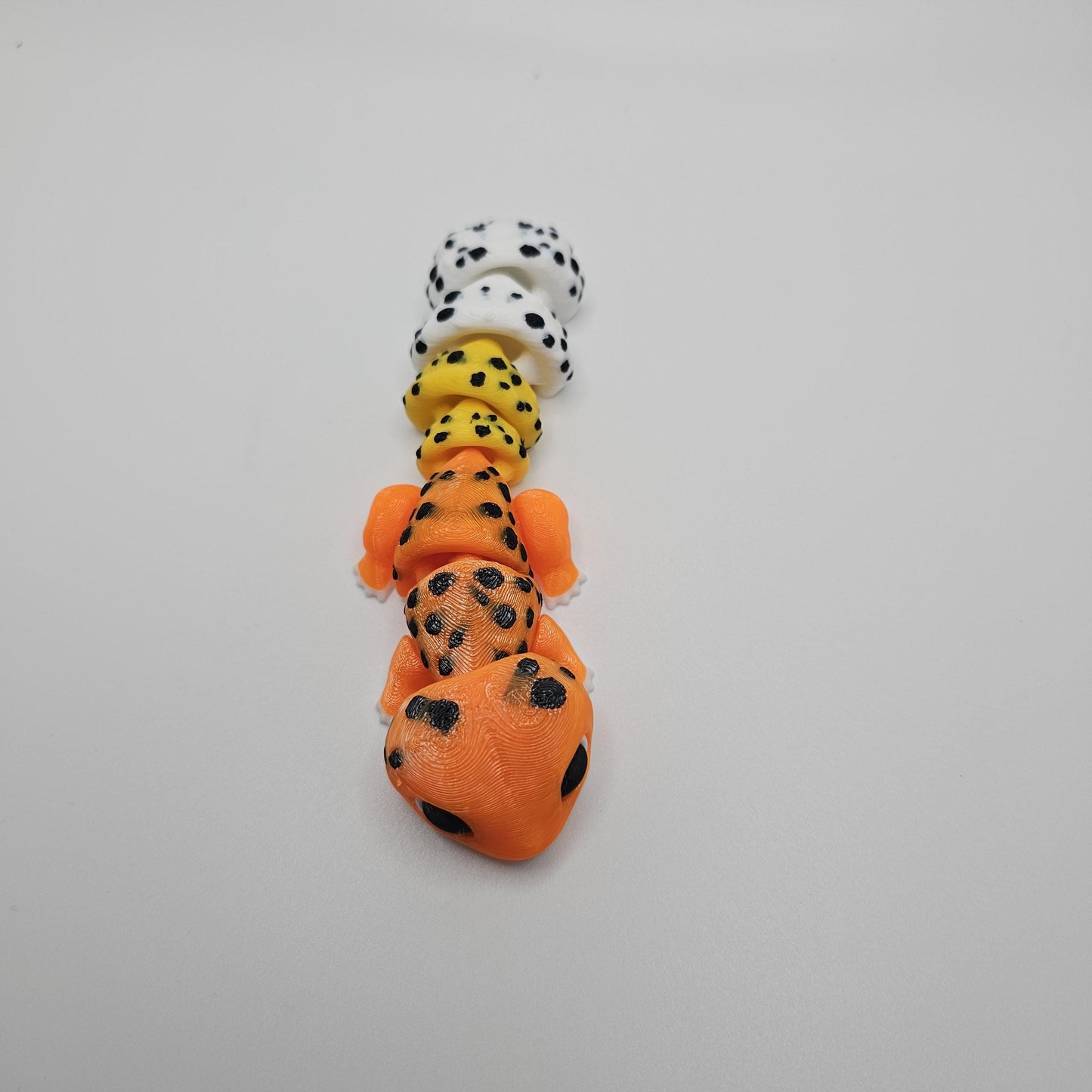3D Printed Articulated Gecko: Desk Decor, Fidget Toy