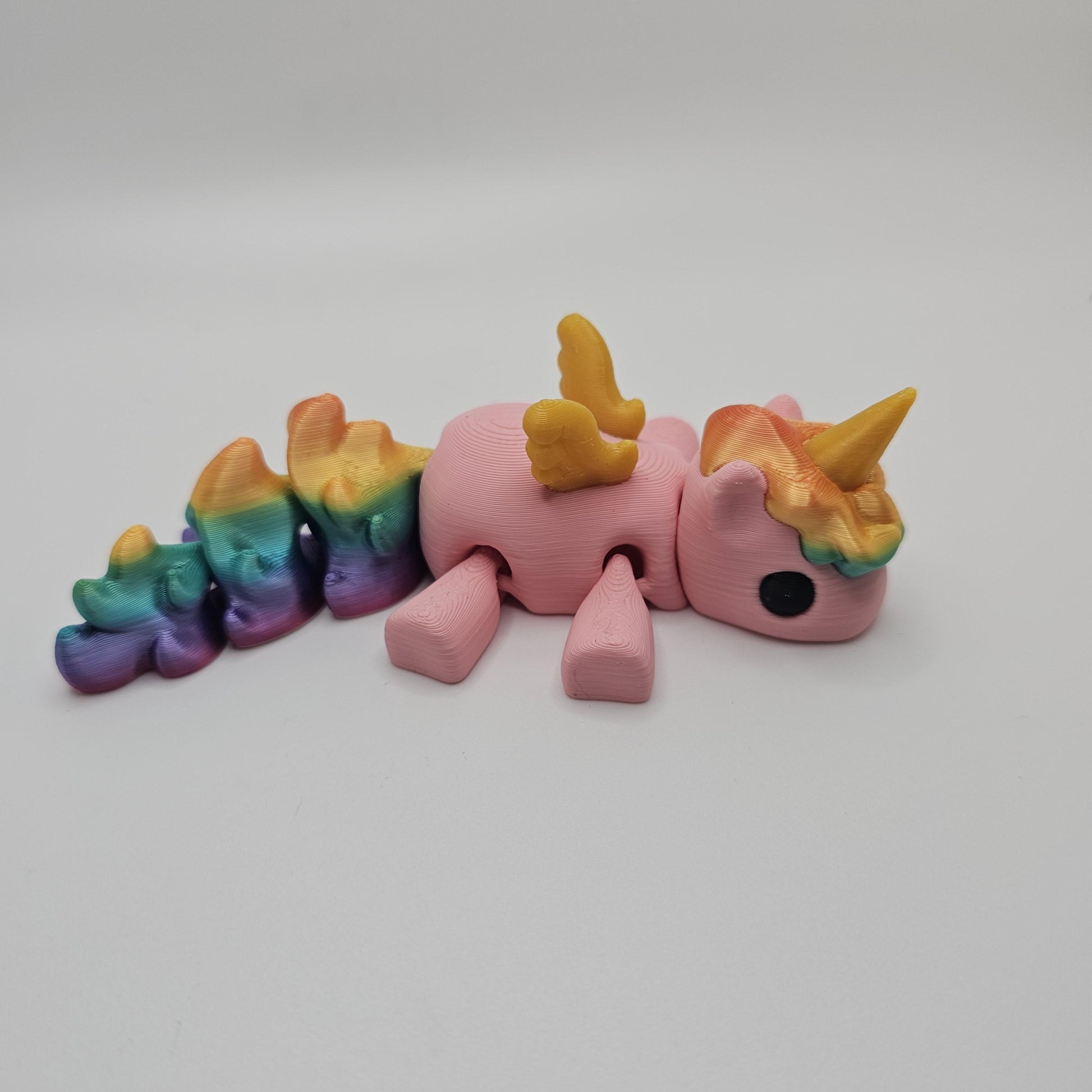 3D Printed Pink Unicorn – Rainbow Magic with Gold Details!