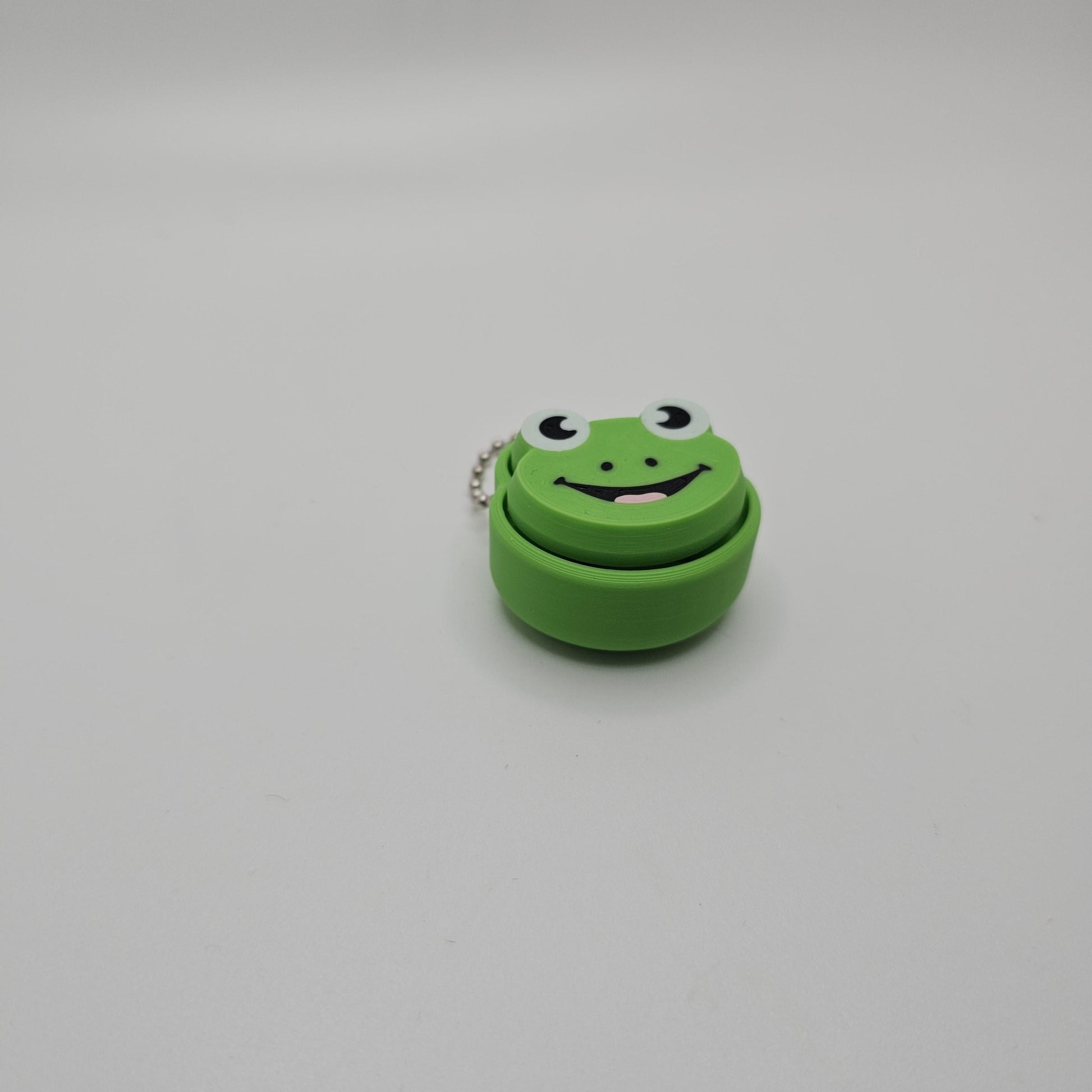 3D Printed Frog Fidget Clicker – Desk Companion