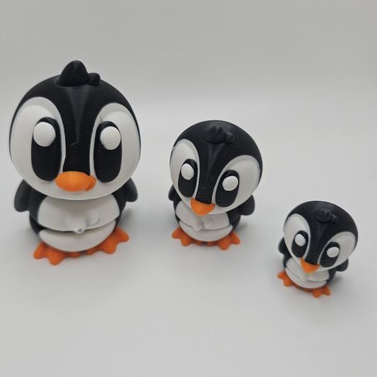 3D Printed Bright-Eyed Penguin Figurine – Multiple Sizes Available