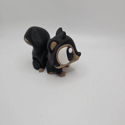 3D Printed Bright-Eyed Squirrel Figurine – Multiple Sizes & Colors