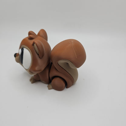 3D Printed Bright-Eyed Squirrel Figurine – Multiple Sizes & Colors
