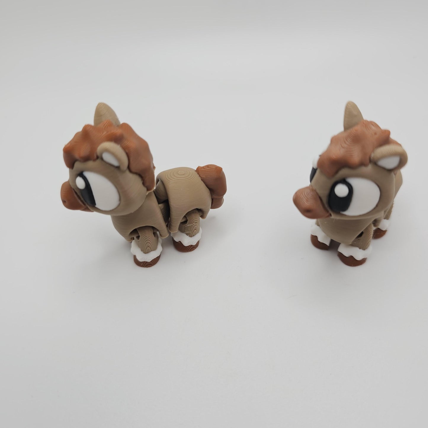 3D Printed Bright-Eyed Horses & Stable Playset – Farm Toy Display