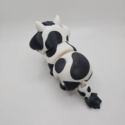 3D Printed Bright-Eyed Cow Figurine – Multiple Sizes & Colors