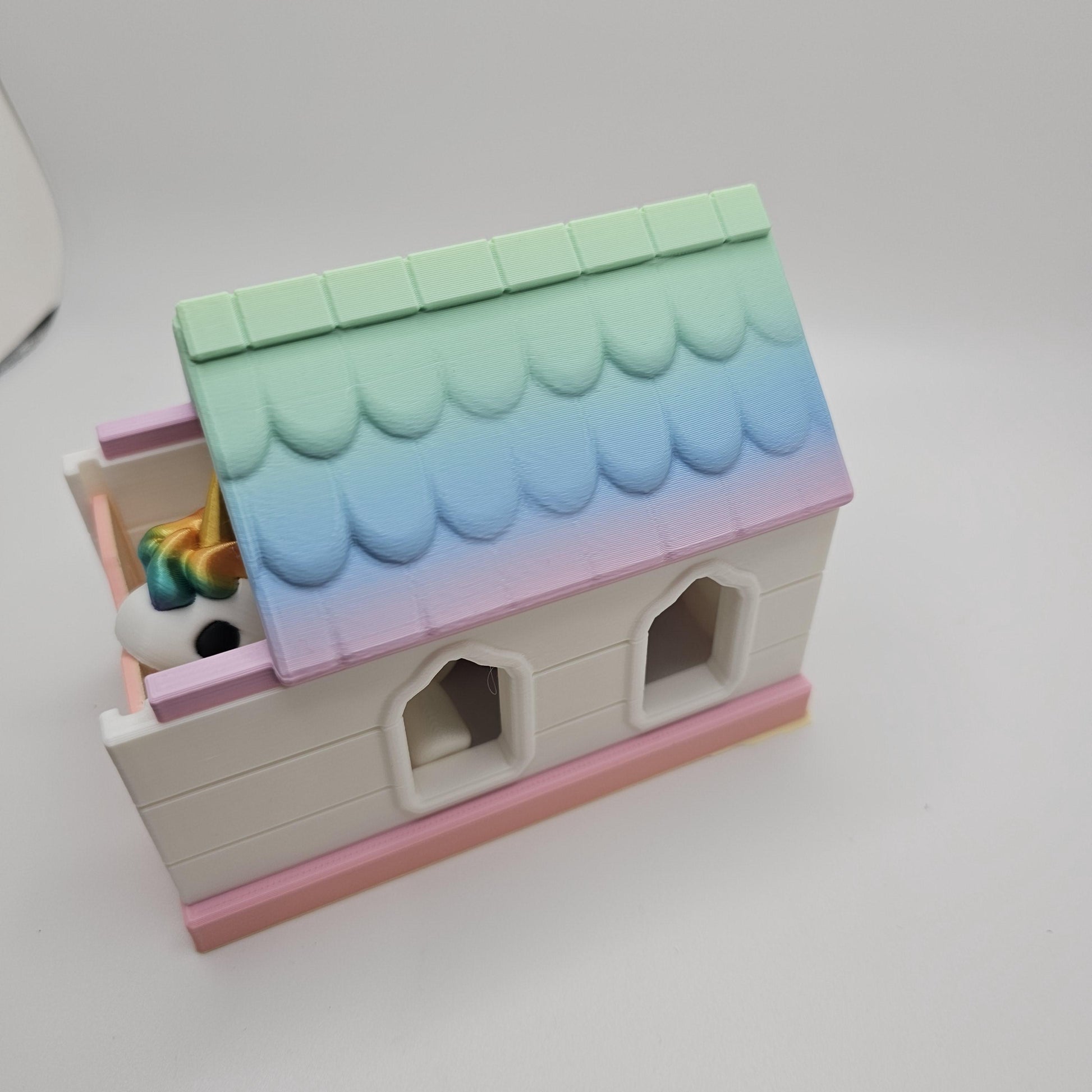 3D Printed Pink Unicorn – Rainbow Magic with Gold Details!