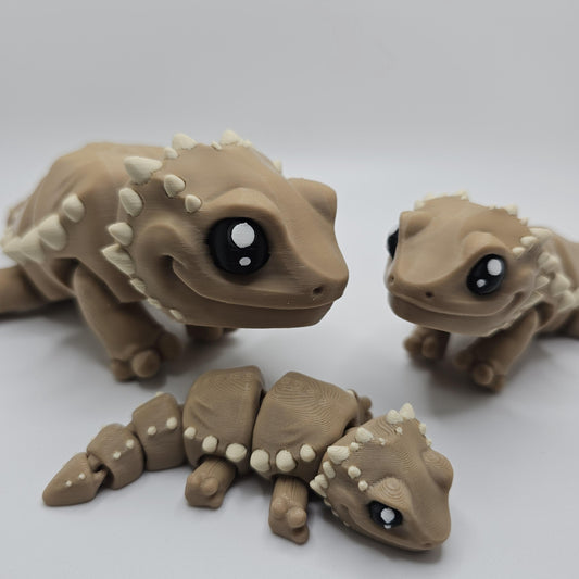 3D Printed Baby Bearded Dragon – Collectible Figurine – Multiple Sizes Available