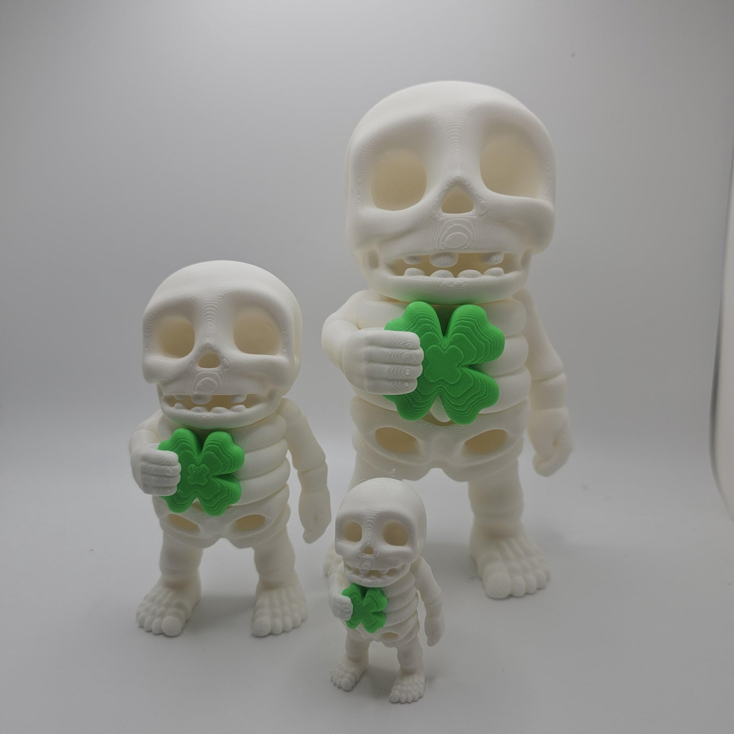 3D Printed Skeleton with Clover – 3 Sizes