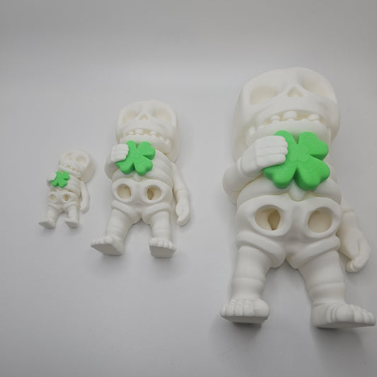 3D Printed Skeleton with Clover – 3 Sizes