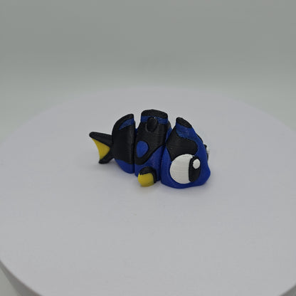 Tropical Fish Tank Display With 3 Fish